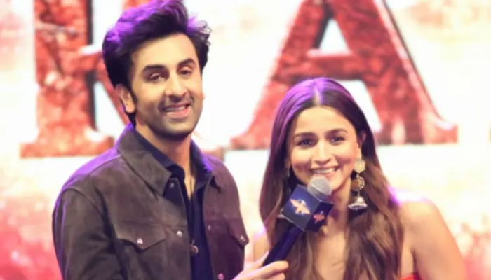 Ranbir Kapoor and Alia Bhatt fans had a field day over the formers reaction to Gangubai Kathiawadis trailer