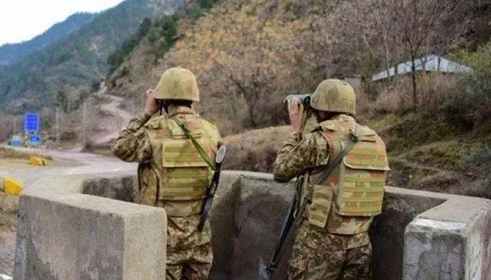 Pakistan Army soldiers at the Line of Control. — AFP/File