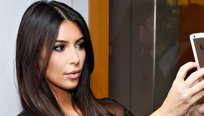 Kim Kardashian Flaunts Her Signature Pout In New Selfie Amid Row With Kanye West 3830