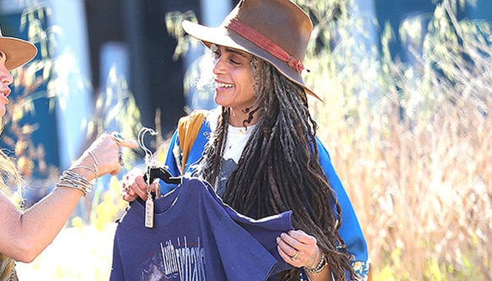 Lisa Bonet shows off wedding band after alleged reconciliation with Jason Momoa