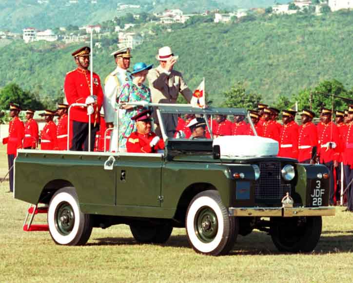 Kate and William use Land Rover the Queen and her husband used in Jamaica