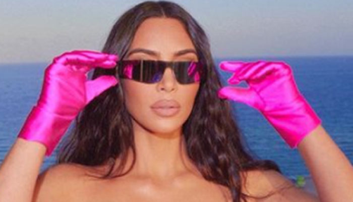 Kim Kardashian joined by Tyra Banks, Heidi Klum and others in styling session