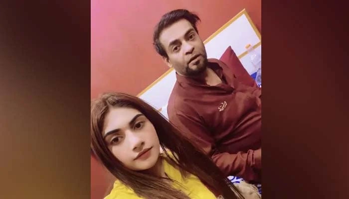 Aamir Liaquat breaks silence over divorce reports with wife Dania Shah