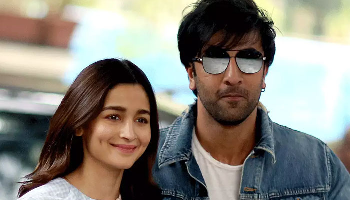 Ranbir Kapoor to reportedly join social media after exchanging vows with Alia Bhatt