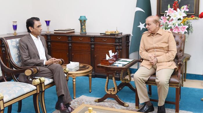 Tough Decisions Pm Shahbaz Sharif Starts Consultations With Allied