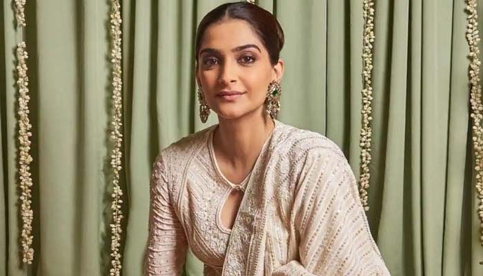 Pregnant Sonam Kapoor shares her ‘Bold & Beautiful’ shots on birthday