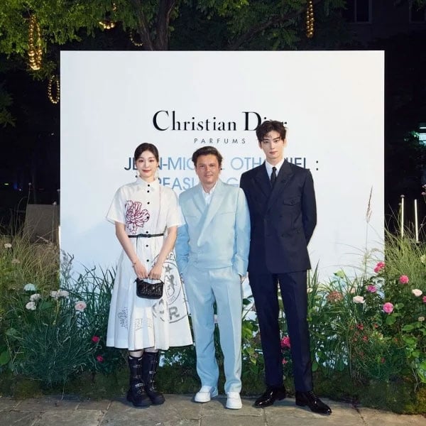 DIOR PRESENTS THE DIOR AMBASSADORS SEHUN, EUNWOO AND LOMON AT SOUTH KOREA  CONCEPT STORE Dior ambassadors Sehun, Eunwoo Cha and Lomon…
