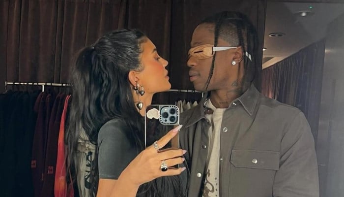 Travis Scott showers Kylie Jenner with gorgeous flowers on her milestone bi...