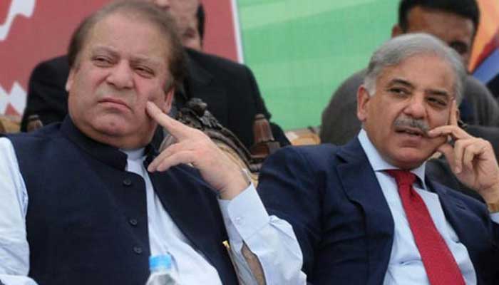 PML-N supremo Nawaz Sharif (L) and Prime Minister Shahbaz Sharif (R). Photo: AFP/file