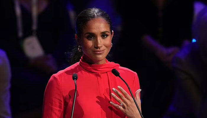 Meghan Markle spray tan called out for its misleading message: Read On