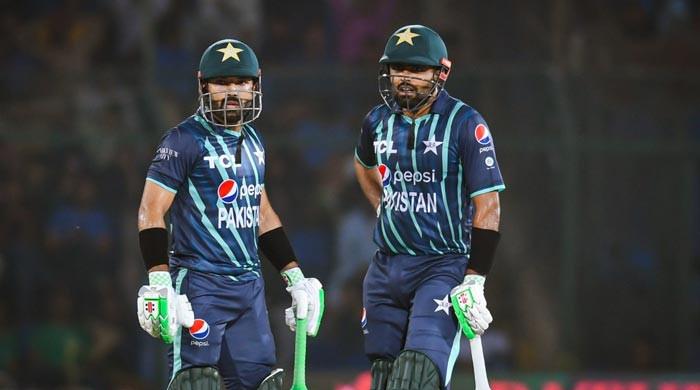 Record-breaking Rizwan, Babar Star As Pakistan Down England