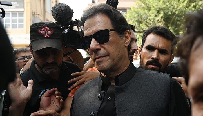 Imran Khan says PTI lawmakers will return to NA if 'threat letter' is probed