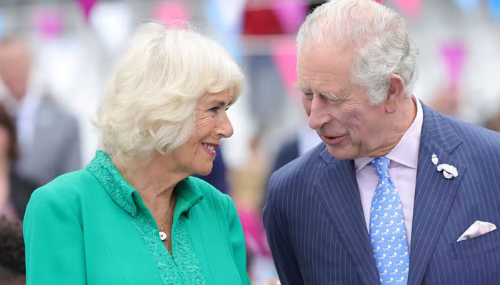 King Charles III saves Camilla from Prince Harrys potential attack: Body language expert