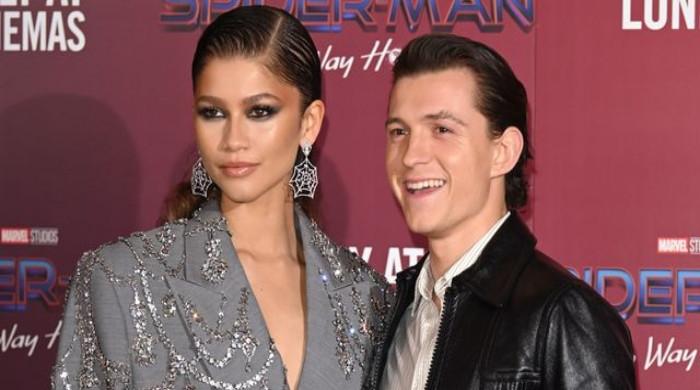 Zendaya and Tom Holland visit The Louvre as they enjoy romantic getaway ...