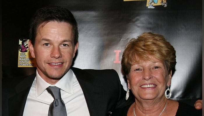 Mark Wahlberg has special way to keep his mother’s memory alive: Read