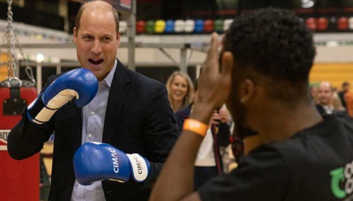 Prince William shows off his boxing skills in Londons Copper Box Arena