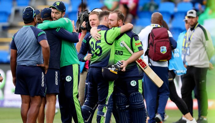 Ireland´s Paul Stirling (C) celebrates victory with teammates after the ICC menâ€™s Twenty20 World Cup 2022 cricket match between West Indies and Ireland at Bellerive Oval in Hobart on October 21, 2022.— AFP