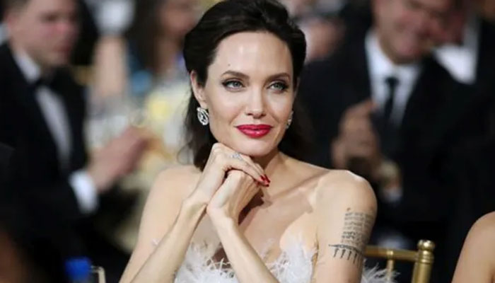 Angelina Jolie dedicates Persian poem to Iranian women