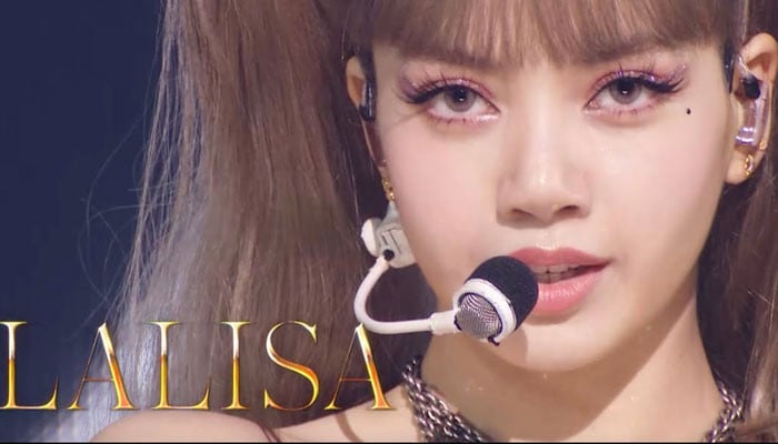 BLACKPINK Lisa does something special that BLINKs love