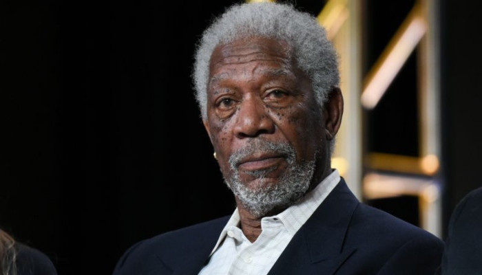 La apertura sorpresa de Morgan Freeman en la Copa del Mundo genera controversia