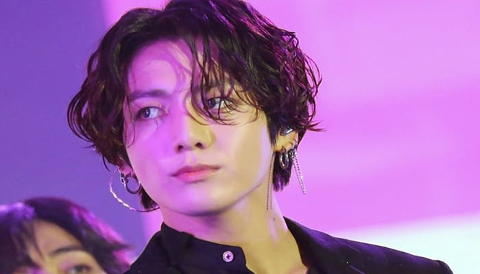 BTS Jungkook attracts fans and the media after returning to Korea from his Historic World Cup performance