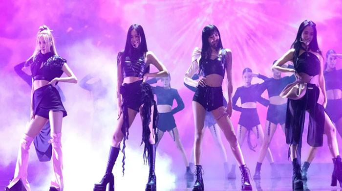 BLACKPINK surprises BLINKs with encore holiday performance in Amsterdam