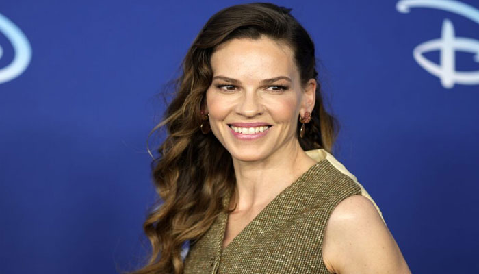 Pregnant Hilary Swank shares adorable Christmas post: Says twins are Two Gifts of a Lifetime