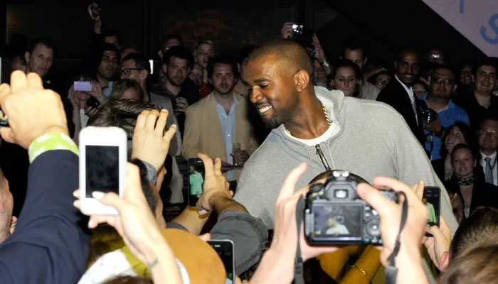 Kanye West fans tweeted miss you Kanye amid missing reports