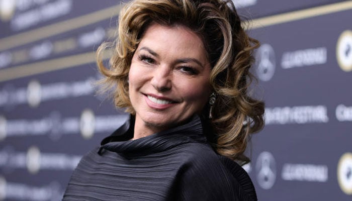 Shania Twain przedstawia zmiany, jakie zaszły od czasu jej operacji głosu