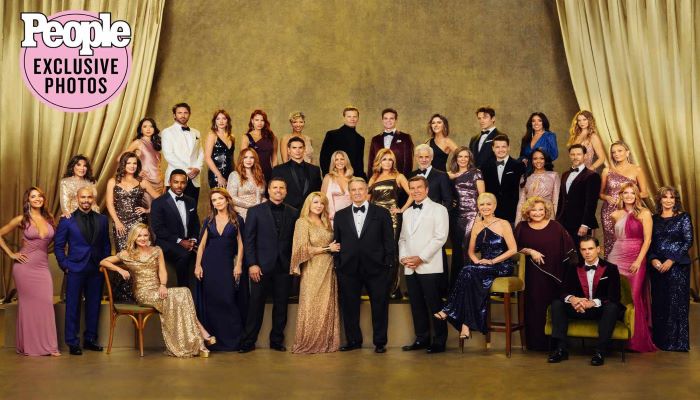 The Young and the Restless completes its 50 years with a cast photo