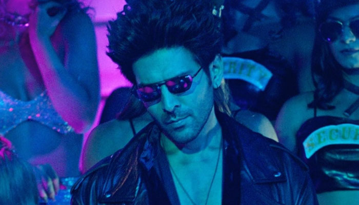 Kartik Aaryan looks like a party animal in Character Dheela 2.0