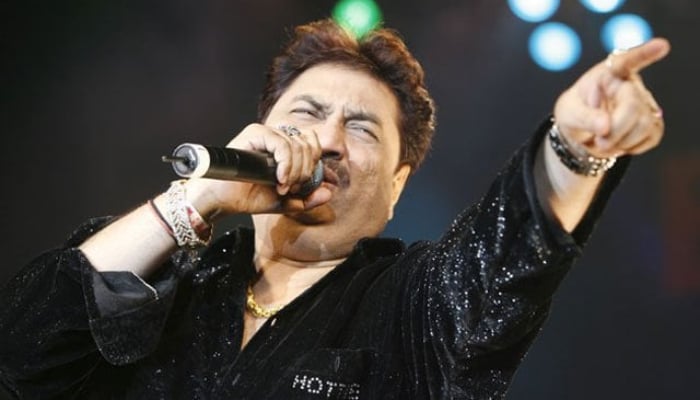 Kumar Sanu Sang 'Main Duniya Bhula Doonga' Once 16 Times At Gunpoint In ...