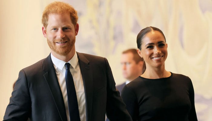 Expert sees improvement in Harrys relations with royal family