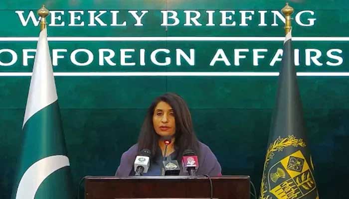 Foreign Office Spokesperson Mumtaz Zahra Baloch addressing a press briefing. — Radio Pakistan