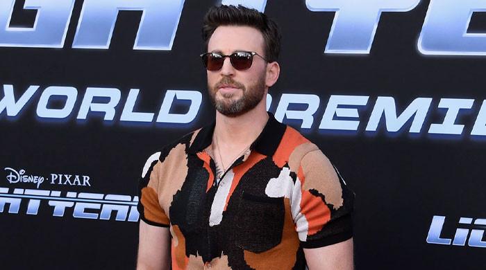 Chris Evans reveals real reason why he won’t host ‘Saturday Night Live’