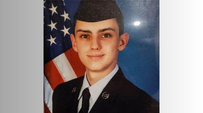 Air National Guardsman: FBI Arrests 21-year-old For Classified Document ...