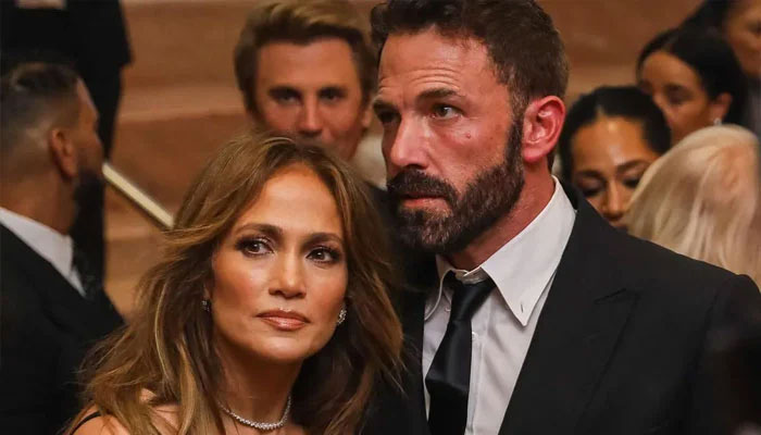 Jennifer Lopez would never tolerate Ben Affleck if he cheats on her