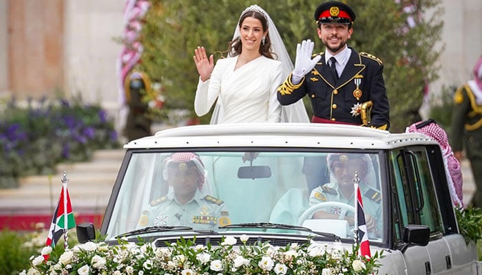 Jordans Crown Prince Hussein Marries Rajwa Al Saif In Lavish Royal Wedding