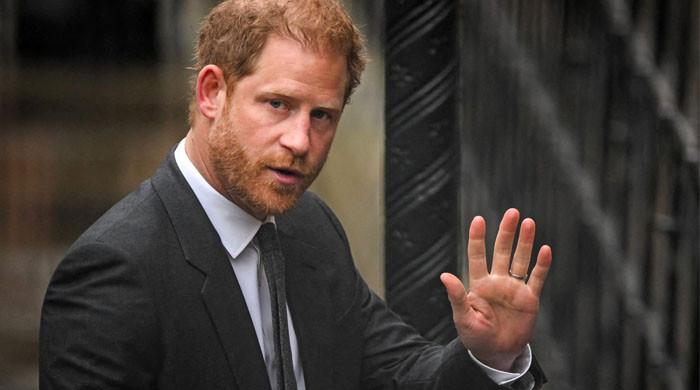 Prince Harry says Paul Burell, Diana’s butler, is a “two-face s***” in ...