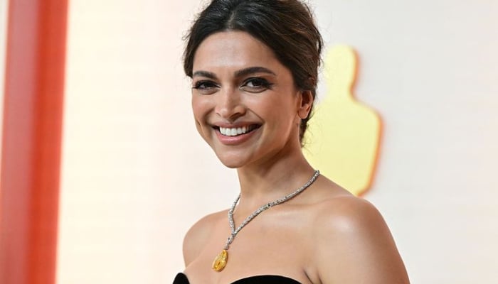 Deepika Padukone Shares Hilarious Meme About Her Plant-shopping Sprees