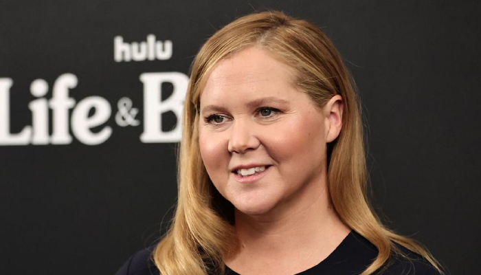 Amy Schumer pokes fun at Alec Baldwin's wife’s ‘Spanish heritage’