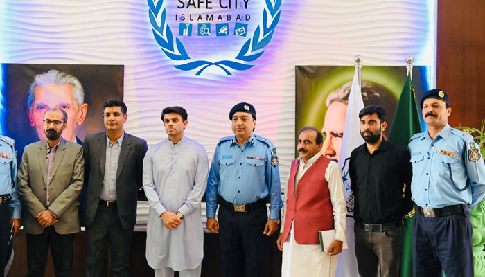 Special Assistant to Prime Minister on Interior Jawad Sohrab Malik during visit to Safe City Headquarters in Islamabad. — Reporter