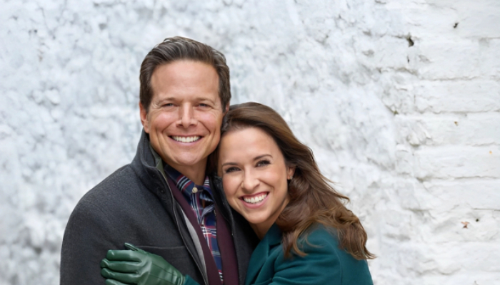 Lacey Chabert and Scott Wolf to bring sibling magic to Hallmarks A Merry Scottish Christmas