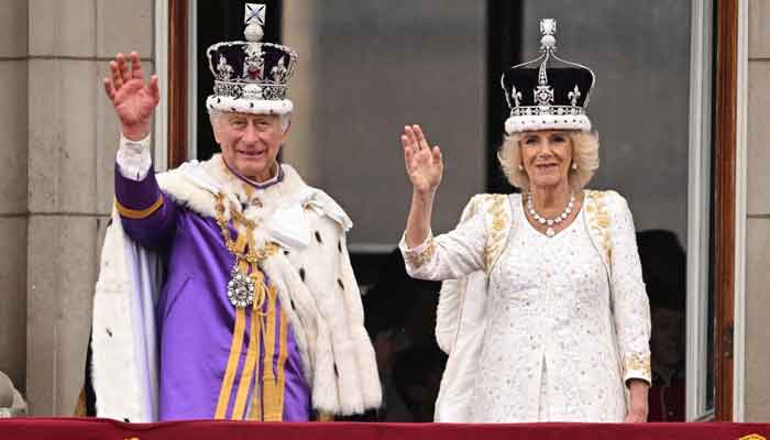 Will British monarch follow in Dutch Kings footsteps?