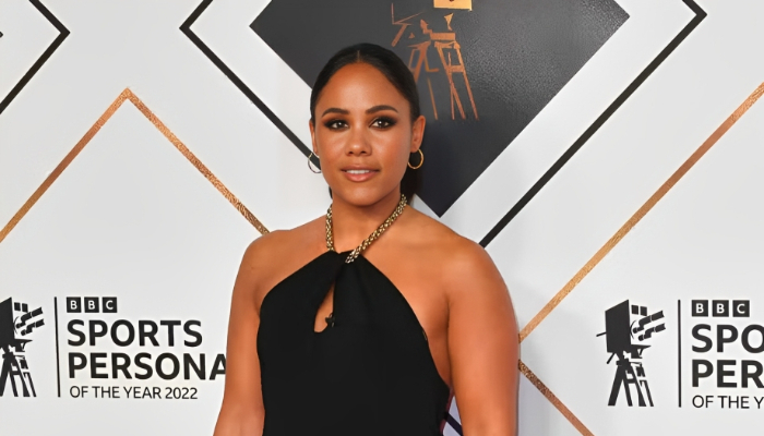 Alex Scott stuns in black crop top for luxurious dinner date