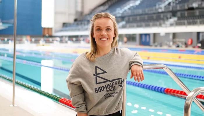 Ellie Simmonds documentary shows her dealing with her disability and her journey to find her birth family