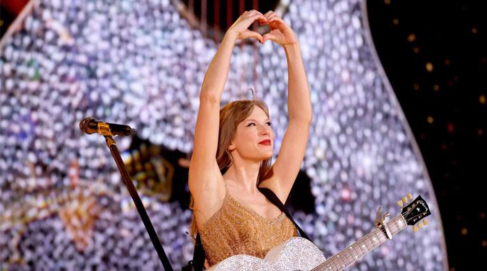 8 Phoebe Bridgers Necklace Dupes Taylor Swift Wore On The 'Eras Tour