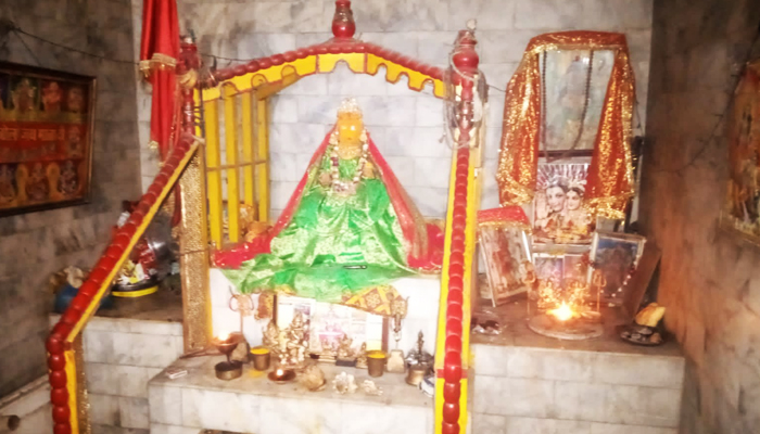 A mandir in Karachis Soldier Bazaar. — Twitter/@murtazawahab1