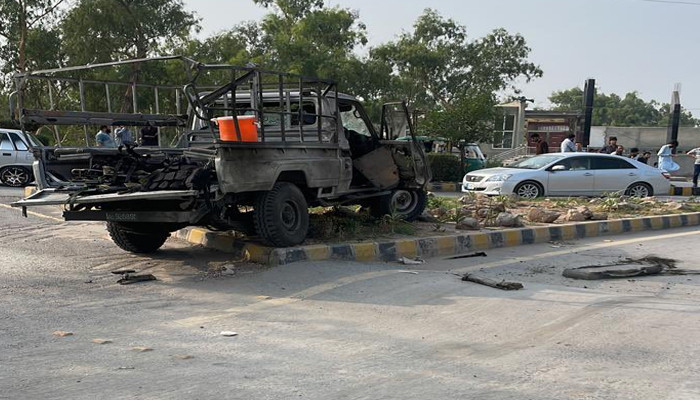 پشاور میں ‘خودکش دھماکے’ میں متعدد افراد کے زخمی ہونے کی اطلاع ہے۔