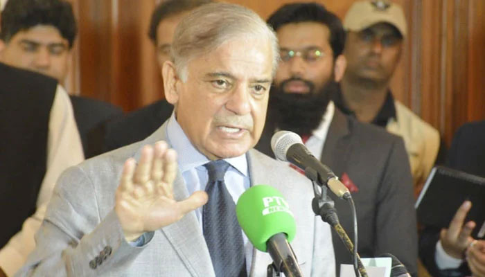 Prime Minister Shehbaz Sharif addresses the signing ceremony of the agreement between Pakistan LNG Limited (PLL) and SOCAR of Azerbaijan in Lahore on July 24, 2023. — PID